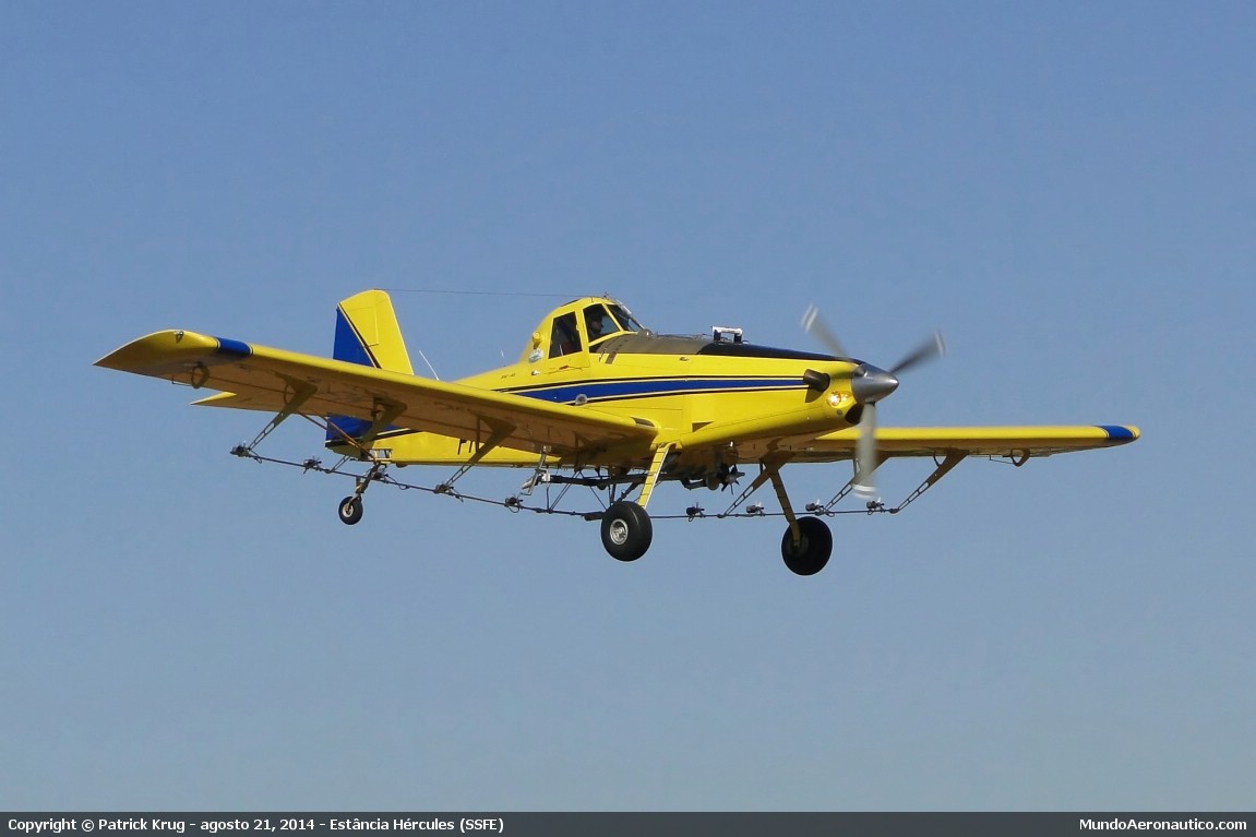 Air Tractor AT-504 PR-FKM