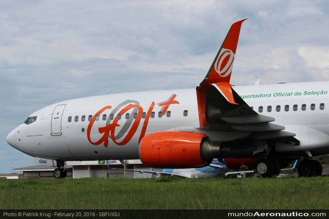 Boeing 737-800 PR-GUH
