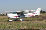 Cessna 172 Skyhawk PR-DEG