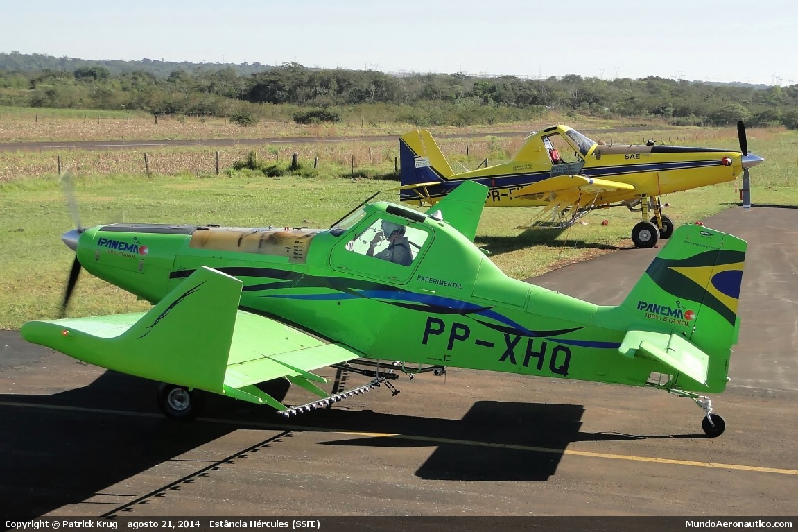 Embraer EMB-202 Ipanemao PP-XHQ