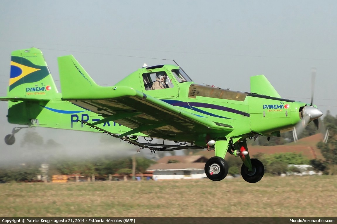 Embraer EMB-202 Ipanemao PP-XHQ