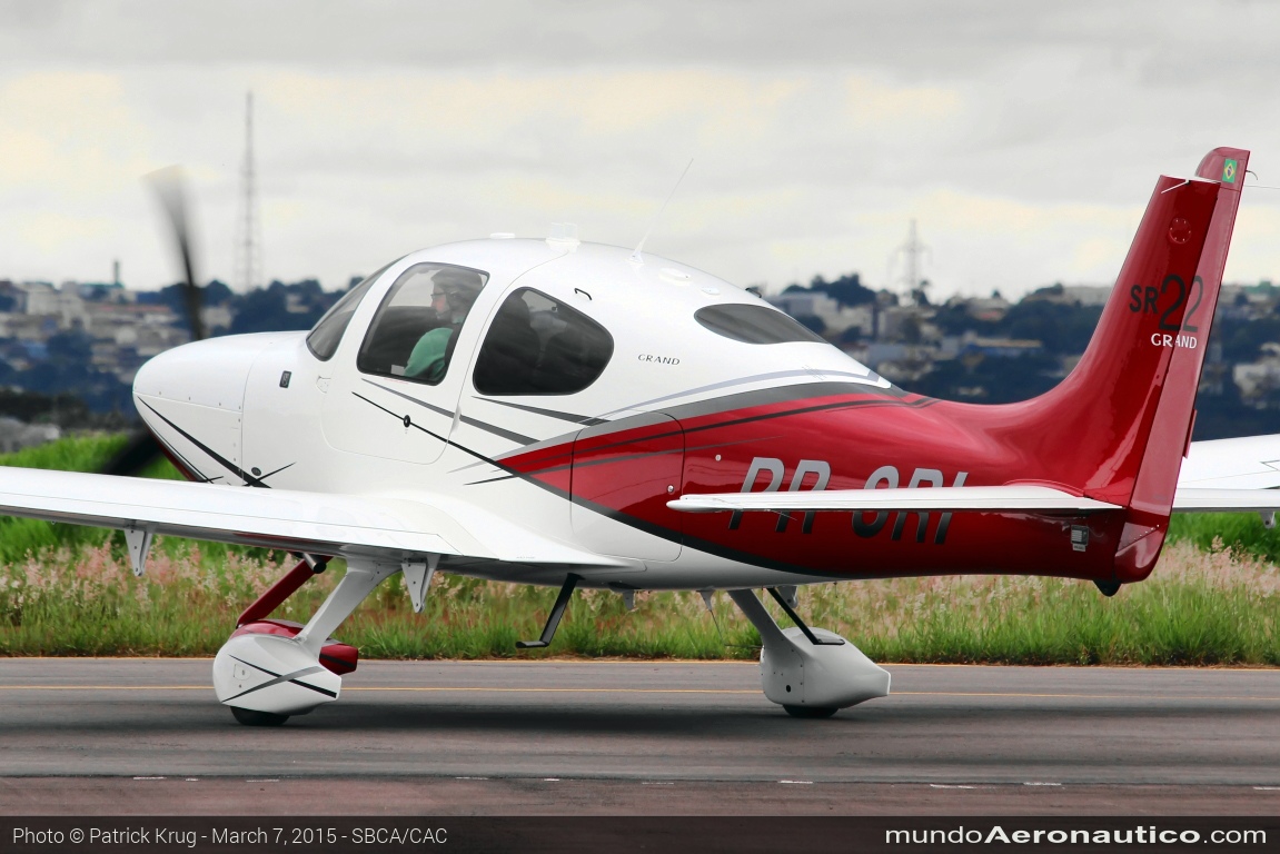 Cirrus SR-22 PR-SRI