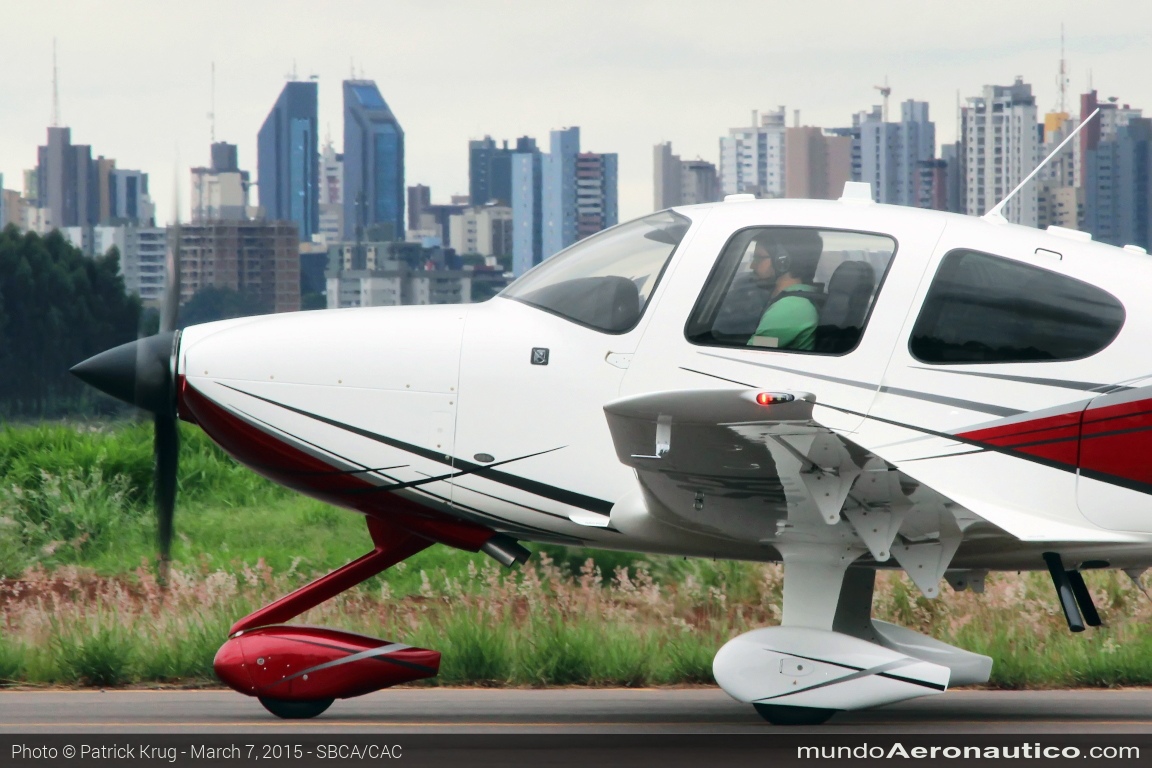 Cirrus SR-22 PR-SRI