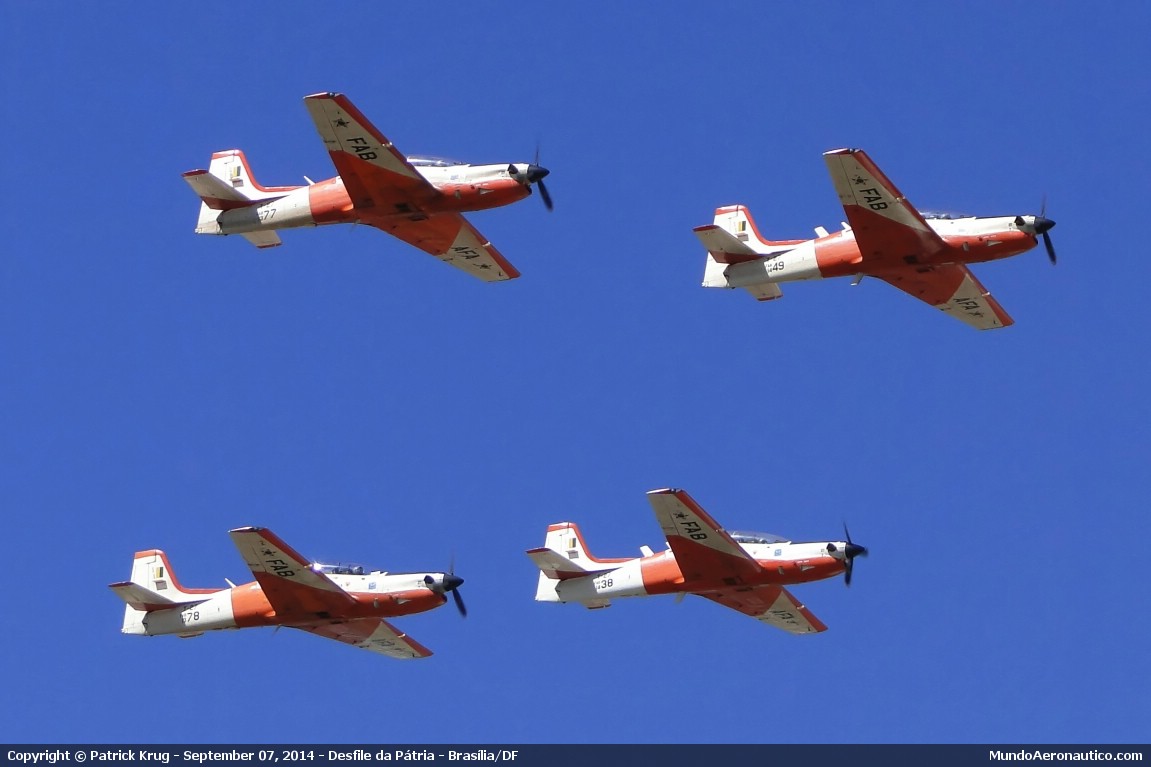 Embraer T-27 Tucano FAB1449